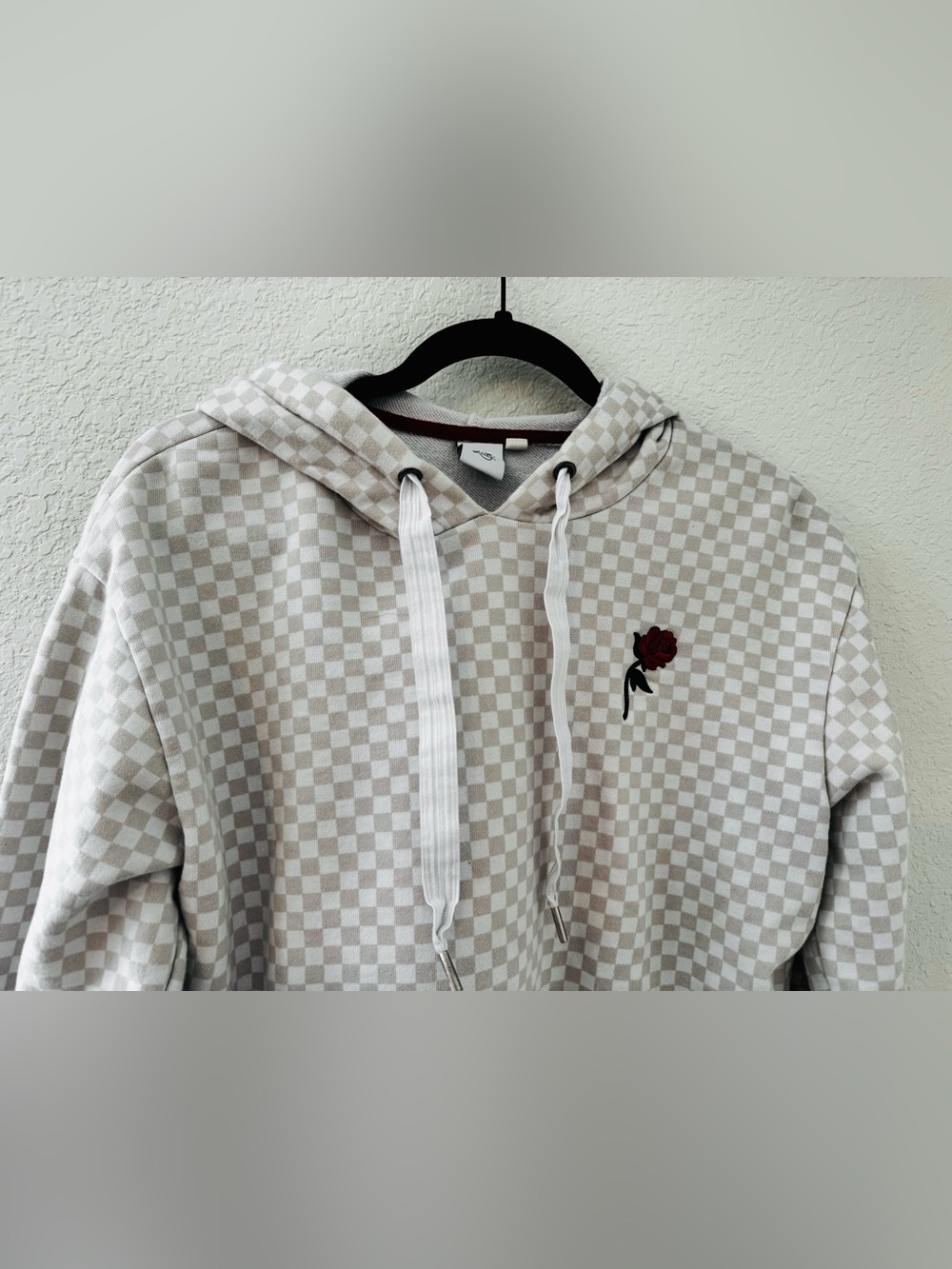 VANS x Leila Hurst Tan White Checkered Cropped Hoodie - Picture 3 of 12